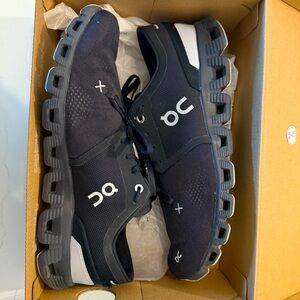 OnCloud X3 men’s size 10.5